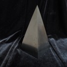 Shungitt pyramide 8x8 cm høy type thumbnail