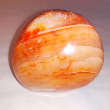 Karneol Free Form skulptur fra Madagaskar 354 gram AAA-kvalitet