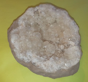 Kalsitt geode 1,6 kilo