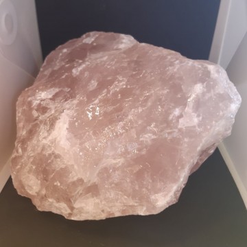 Rosenkvarts rå 5700 gram (5,7 kilo) AAA-kvalitet