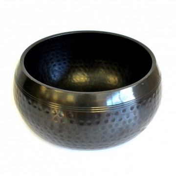 Tibetansk hamret syngebolle svart, 18 cm