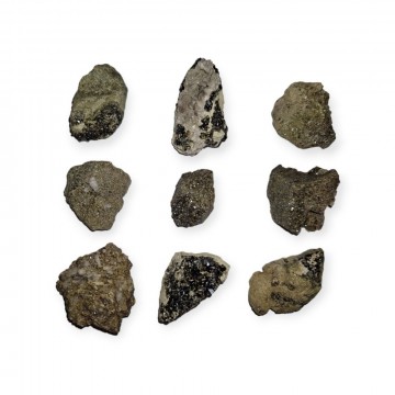 Melanitt Granat (Andraditt) Rå krystaller 10-20 gram AA-kvalitet