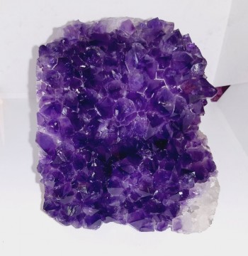 Ametyst Cut Base stående (geode) A-kvalitet 1647 gram