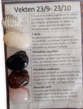 Vekten, 4 krystaller og smykkebur