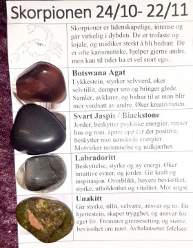 Skorpionen, 4 krystaller