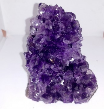 Ametyst Cut Base stående (geode) AA-kvalitet 479 gram