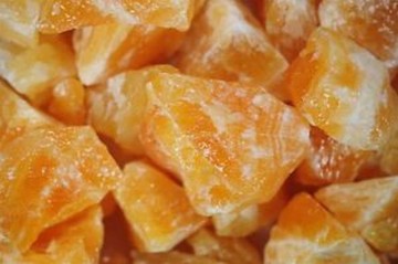 Kalsitt, oransje Rå Medium AAA-kvalitet