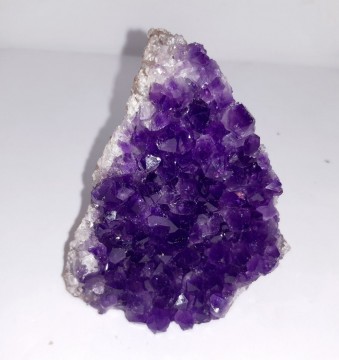 Ametyst Cut Base stående (geode) AA-kvalitet 215 gram