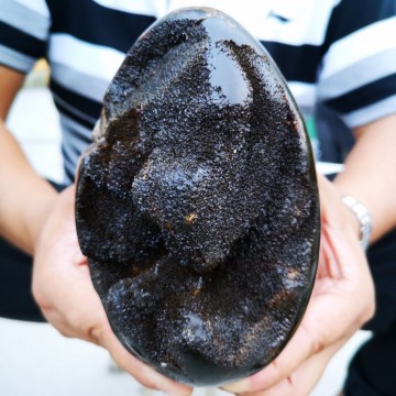 Septarian Dragon Egg Geode 1,69 kilo