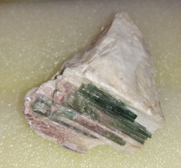 Turmalin, vannmelon Rå 186 gram AA-kvalitet