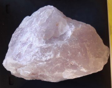 Rosenkvarts rå 3040 gram AAA-kvalitet