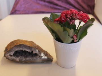 Agat geode med Bergkrystall 675 gram