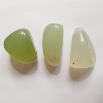 Jade, grønn kinesisk anheng med sidehull AAA-kvalitet