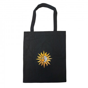 Stoff bag sort med brodert motiv av sol og måne