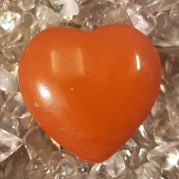Jaspis, rød hjerte 3 cm AAA-kvalitet