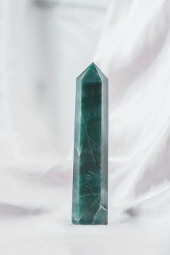 Aventurin, grønn generator 16 cm AAA-kvalitet