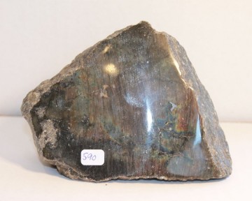 Labradoritt skulptur 651 gram polert en side
