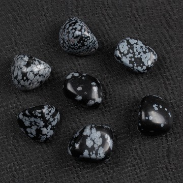 Obsidian, snøfnugg Tromlet Medium AAA-kvalitet
