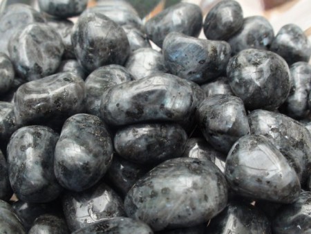 Larvikitt Tromlet Stor AAA-kvalitet