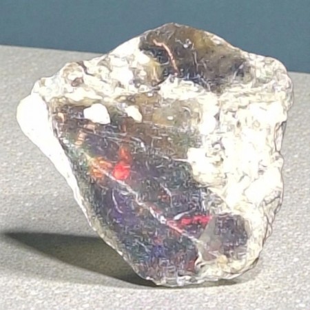 Opal, svart fra Etiopia Rå 1,19 gram AAA-kvalitet