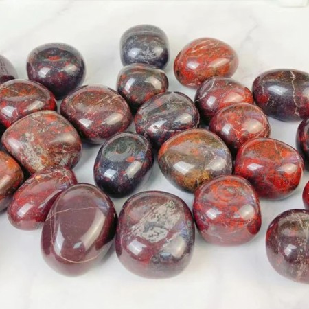 Chicken Blood Stone) Tromlet Medium/Stor AAA-kvalitet